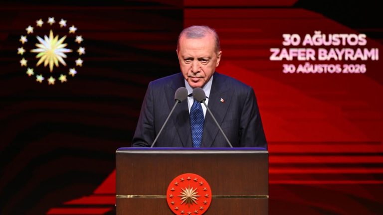 Cumhurbaşkanı Erdoğan: Bizi tanımak isteyenler Malazgirt'e, Çanakkale'ye baksın