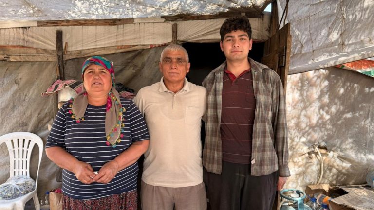 Naylon çadırda kurduğu hayalle Hacettepe Tıp Fakültesi'ni kazandı