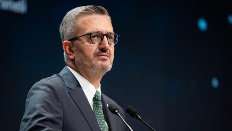 İletişim Başkanı Duran: Maçta kazanan insanlık oldu