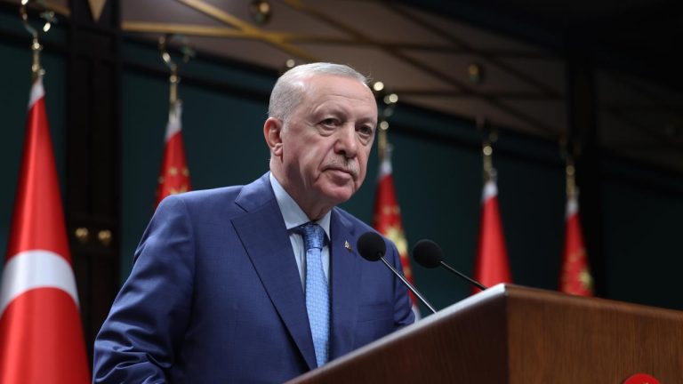 Cumhurbaşkanı Erdoğan'dan Nuri Pakdil için anma mesajı