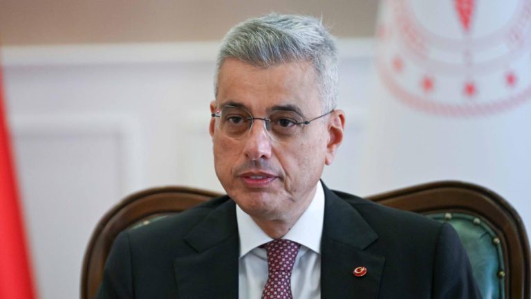 Bakan Memişoğlu: Önceliğimiz çocukları tütünün zararlı etkilerinden korumak