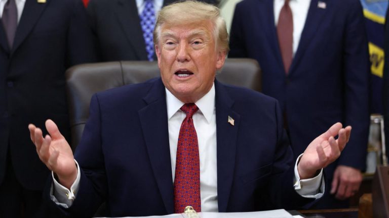 ABD Temsilciler Meclisi üyelerinden Trump'ın yapay zeka sohbet robotuyla yazışmalarının muhafaza edilmesi talebi