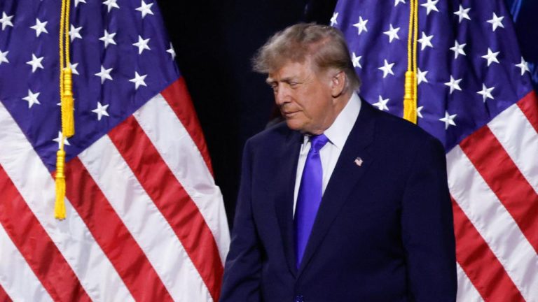 Trumpın Ukrayna politikası Cumhuriyetçileri kızdırdı
